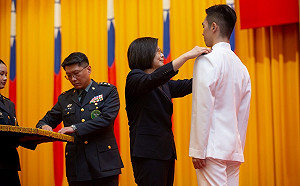 4年來首度出席軍校畢業典禮 蔡英文：謹記軍人榮耀 