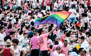 新加坡挺同支持度上升至4成 另57％認為應享有領養權利