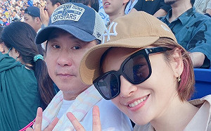 陳沂飛橫濱看球「旅伴曝光」！同框比YA網爆笑：阿信本人