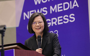 選前稱為民喉舌 選後情勒不許批評？他翻蔡英文十年前貼文諷：雙標!