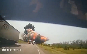 (影) 炸路阻瓦格納現場直擊! 普丁不顧民眾安危 網批俄羅斯已瘋