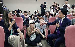 想當那個超級英雄？賴清德：從被人欺負的小雞、變成美國隊長 