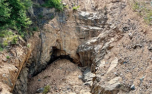 山西一礦坑長期隱瞞安全事故 陸媒披露 : 逾10名礦工身亡未上報