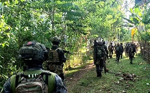 軍方開了第一槍! 菲律賓爆內亂 反對派武裝領袖叛亂 數千民眾慌避難