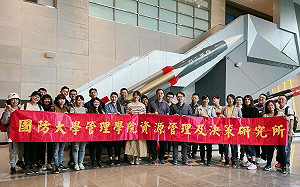 上校所長爆與相差17歲女學生婚外情 國防大學：暫停所有職務、專案調查