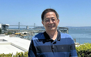 台大新版畢業證書「去中化」？管中閔：莫名其妙中槍