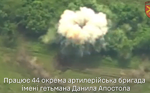 (影) 戰場直擊! 扎波羅熱攻勢猛 烏精準打擊 俄自走砲、火箭砲遭摧毀