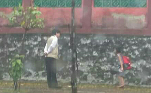 大學生面謝賴清德 網翻昔「12 次巧遇系列」大酸 : 最佳導演