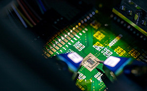 針對中東國家？ 彭博：美國擬限制輝達、AMD輸出AI晶片