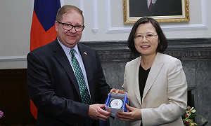 蔡英文會共和黨全國委員會共同主席  盼代向川普致意