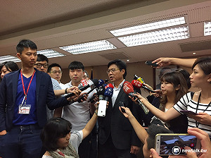 張花冠爭取縣市合併 葉俊榮：需地方間協議認同