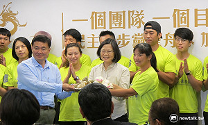 民進黨拼龍舟 小英冷笑話：不選舉不知道要做什麼？