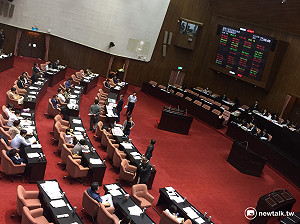 獎勵研發！立院三讀通過行政職教員得兼新創公司職務