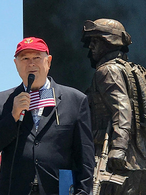 美議員提議100萬美元賣綠卡  換築美墨移民牆