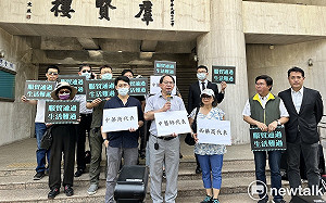 憂重啟服貿如「口渴喝毒藥」 綠收中西藥界陳情書、藍白沒派人 