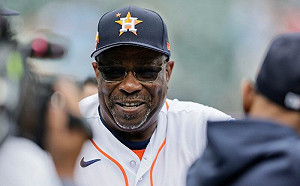 (影)明星賽美聯主帥「神挑戰」讓全壘打消失