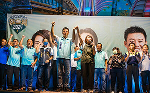 信賴之友會萬丹、新園分會成立  黨公職力挺、 5千群眾到場