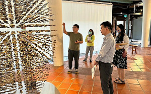 梨枝裁接成藝術品 東勢客家文化園區新亮點