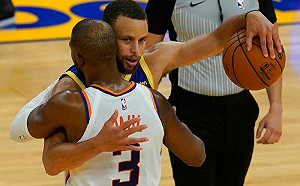 新賽季保羅是否會打替補？柯瑞回應