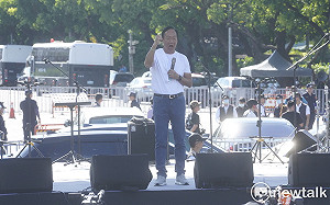 現身716凱道遊行 郭台銘：用選票政黨輪替 不讓民進黨繼續傲慢