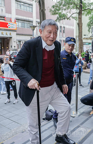 京華城案言詞辯論 沈慶京：人生無奈水長東