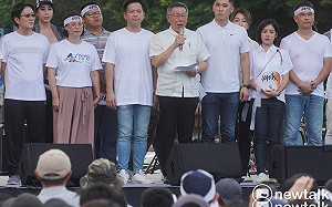 716遊行是在野黨初選 前幕僚：柯文哲失敗 身邊的誇獎都假的