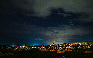 「台東最美星空音樂會」湧上千人！7/22東河鄉沙灘浪漫登場別再錯過