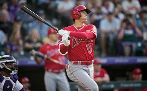 (影)本季35轟出爐！大谷霸氣甩棒目送球出牆