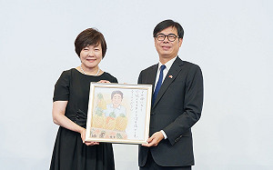 設宴歡迎安倍昭惠訪高   陳其邁送上這兩份貼心禮物