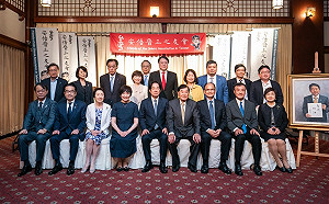 賴清德接見安倍夫人數度哽咽：怎麼有那麼忙的政治家每天陪媽媽散步？