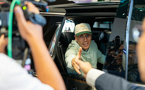 熱火射手「阿舍哥」來台！大批球迷守候