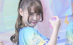 涼水祭「拖鞋卡腳踝」滑倒！短今自嘲：我是中職第一人了吧