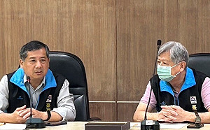 「天使輪」空櫃293只已撈除 王國材將南下高雄視察善後情形