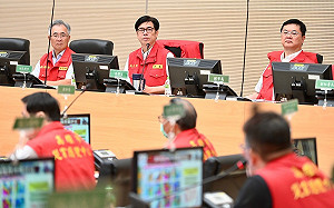 高雄7/28僅三原鄉停班課 陳其邁：入夜後風雨逐漸加大