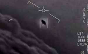 美有「非人類」飛行員遺骸! 前情報官控 :白宮搞「逆向工程」隱瞞UFO資訊