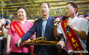 文宣品寫挺郭疑倒戈？ 林金結：全力支持侯友宜