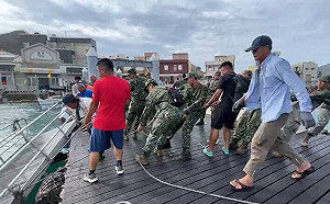 颱風杜蘇芮重創澎湖 軍民動員清理復原