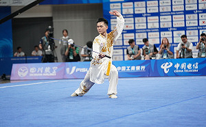 世大運男子太極劍銀牌孫家閎 學武術全因李連杰