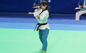 漂亮寶貝胡子萱 世大運女子跆拳道品勢摘銀