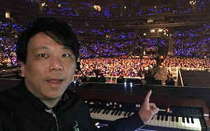 民眾黨演唱會「keyboard是五月天的」?小周老師：沒幫柯文哲彈琴別造謠