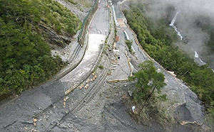 南橫埡口至向陽間道路中斷 施工封閉至10/30