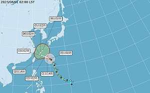 颱風假無望！中颱卡努過門不入帶雨來 花東長浪起