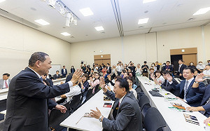 日媒都指國民黨「親中」 侯友宜：國旗永遠烙印在我心裡