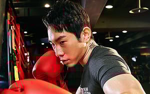 尼克星《拳下星城》3：0 慘敗！自嘲：199萬人看我被揍