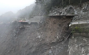 杜蘇芮豪雨釀災！南橫路基嚴重流失　埡口－向陽封閉整修３個月