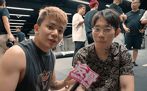 尼克星記者會「瘋狂跳針」！孫生當本人面模仿 網讚嘆：太有梗