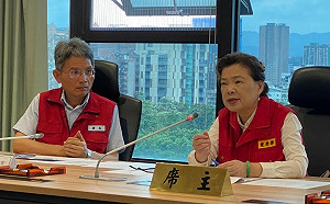 卡努襲台 王美花視察防颱措施 提醒水電靈活調度供應 搶修注意安全