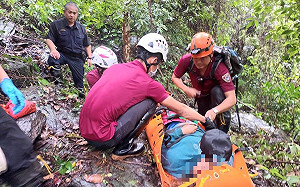 台電外包商工程車翻落桃園復興山區 釀4死、2傷 
