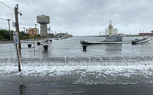 海水倒灌淹沒箔子寮漁港 雲縣府盼中央助改善