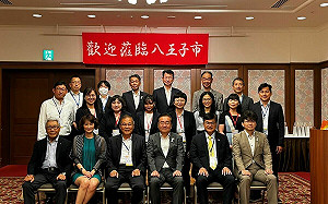 高市府再訪日本東京八王子  中華藝校民俗舞團獲滿堂采